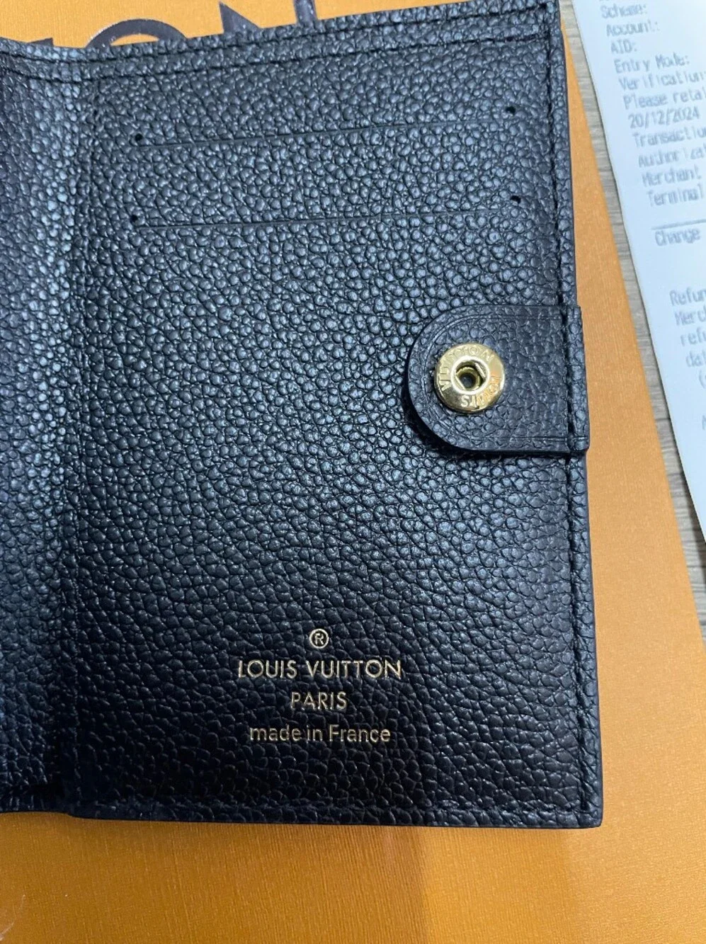 Louis Vuitton compact lisa